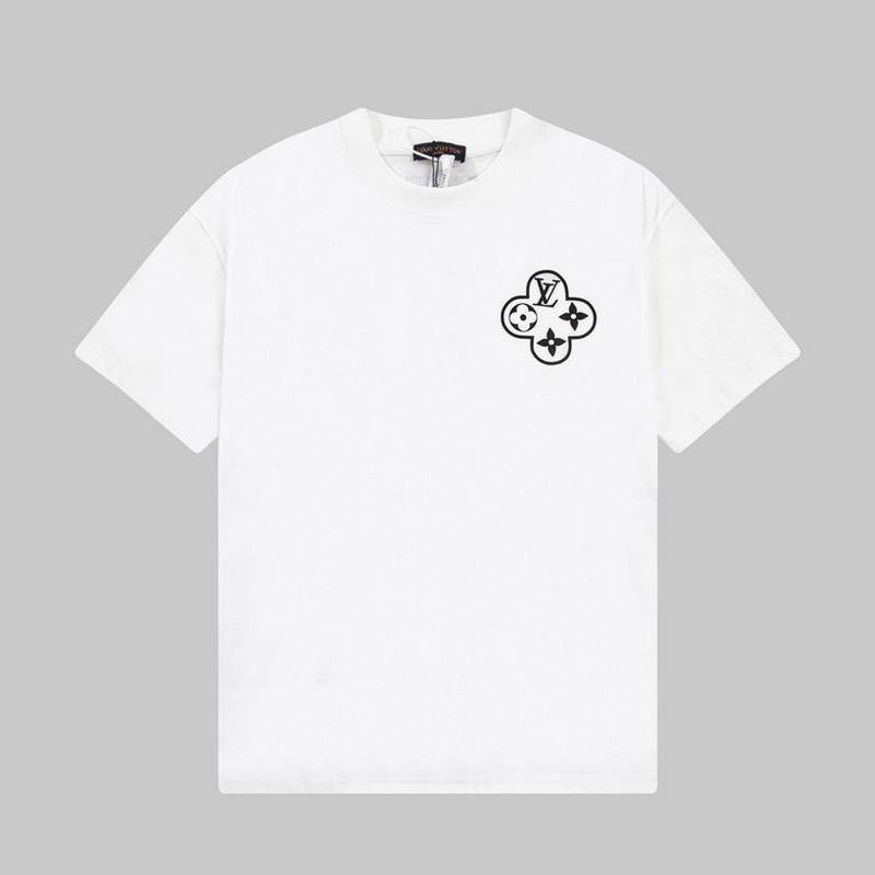 Louis Vuitton Men's T-shirts 208